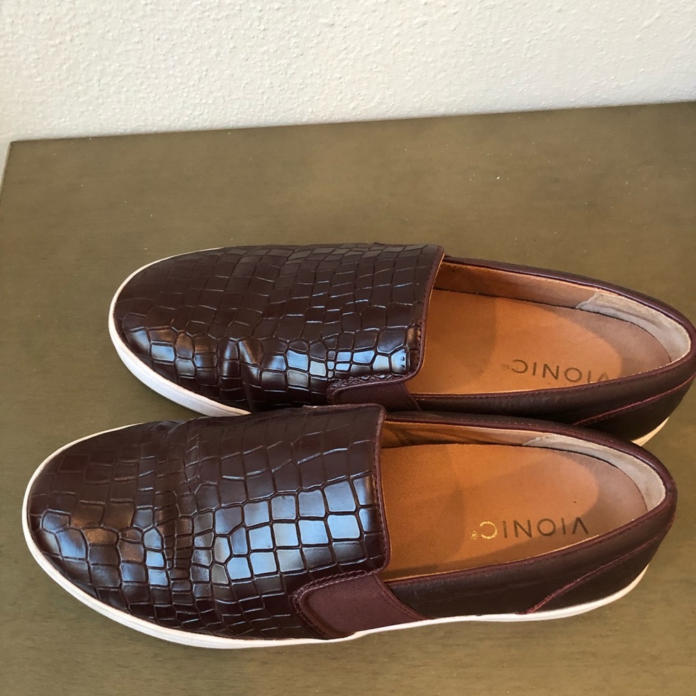 Vionic loafers